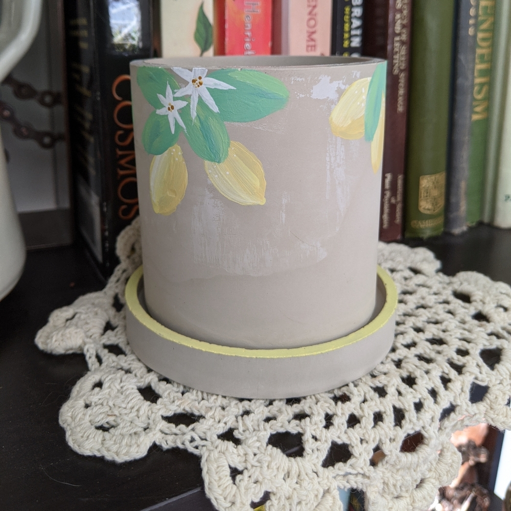 Handmade Planter (Round) - Picture 4 of 13
